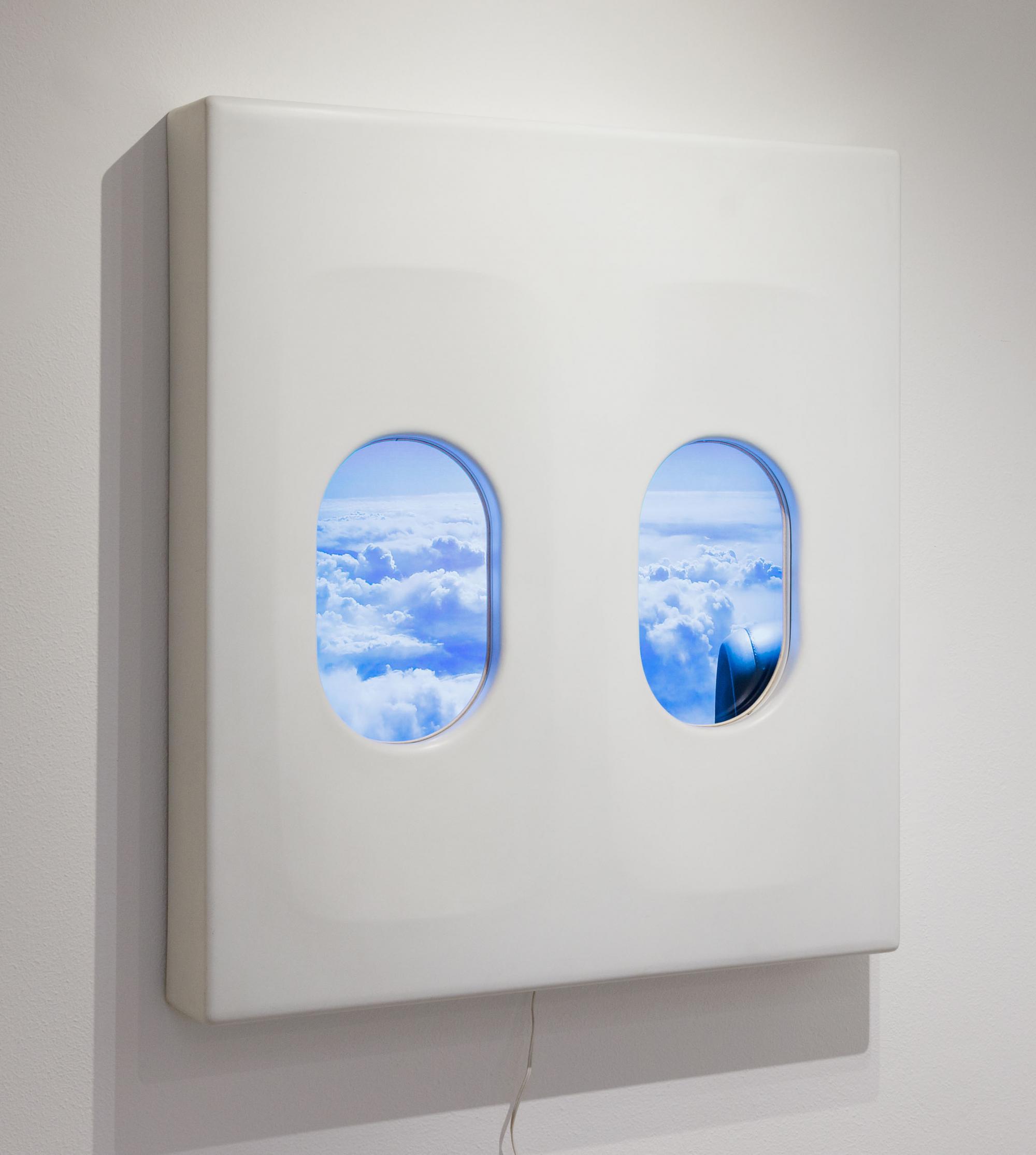 Leandro Erlich - El Avión, 2011, 1/5, fibra de vidro e estrutura de metalon, 110 x 100 x 14 cm