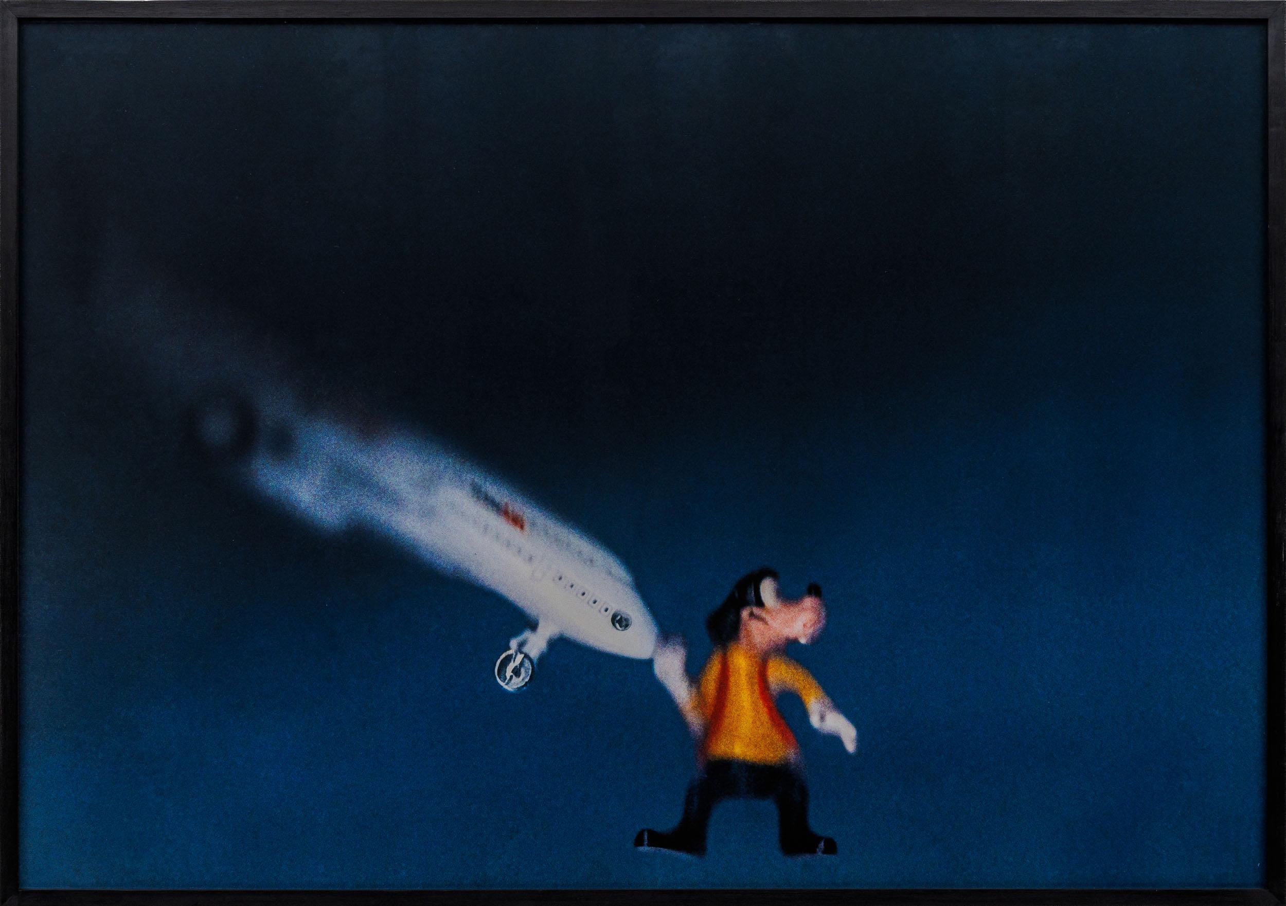 Nelson Leirner - Apertem os cintos, 2010, 1/3 + 2 P.A., fotografia, 92,5 x 132 cm