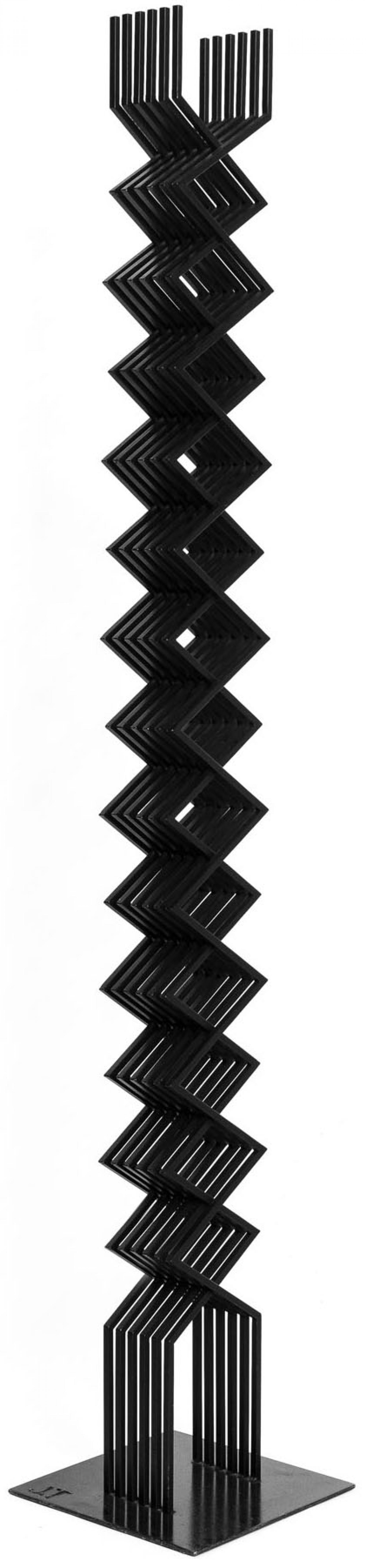 Joaquim Tenreiro - Sem título, s.d., escultura em ferro, 176 x 30 x 30 cm