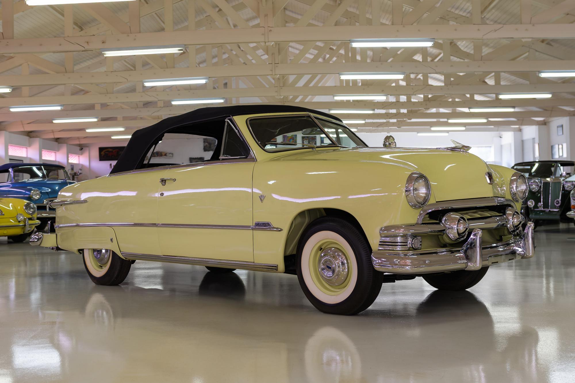 Ford - Custom Deluxe Convertible, 1951