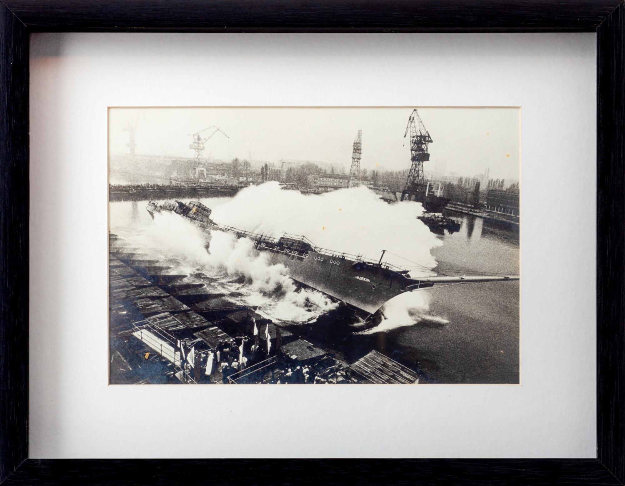 Sebastião Salgado - Estaleiro naval, Gdansk, Polônia, 1990, Nitrato de prata (gelatina de prata), 20 × 28 cm