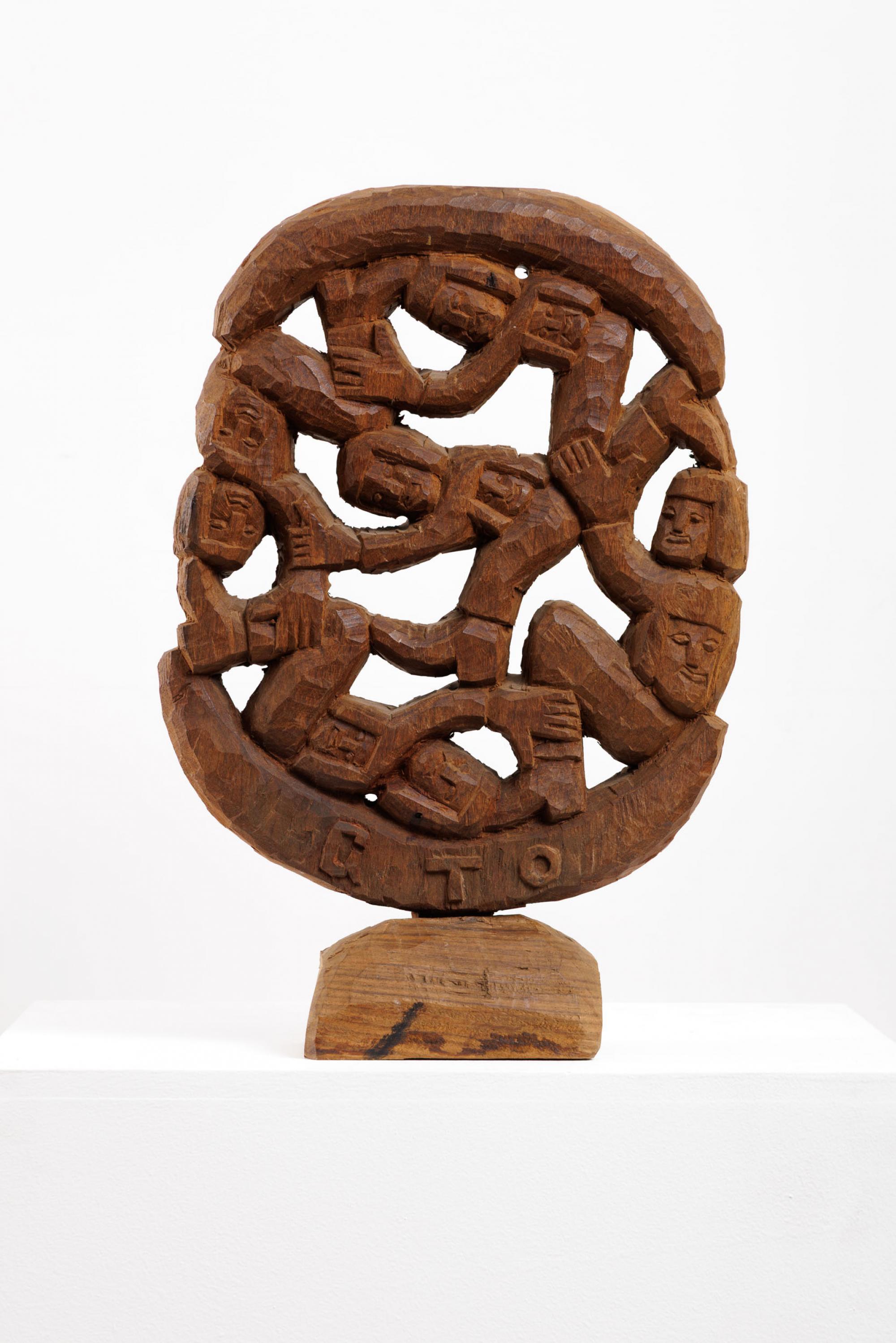 GTO - Geraldo Teles de Oliveira - Sem título, s.d., escultura em jacarandá, 47 x 30 x 12,5 cm