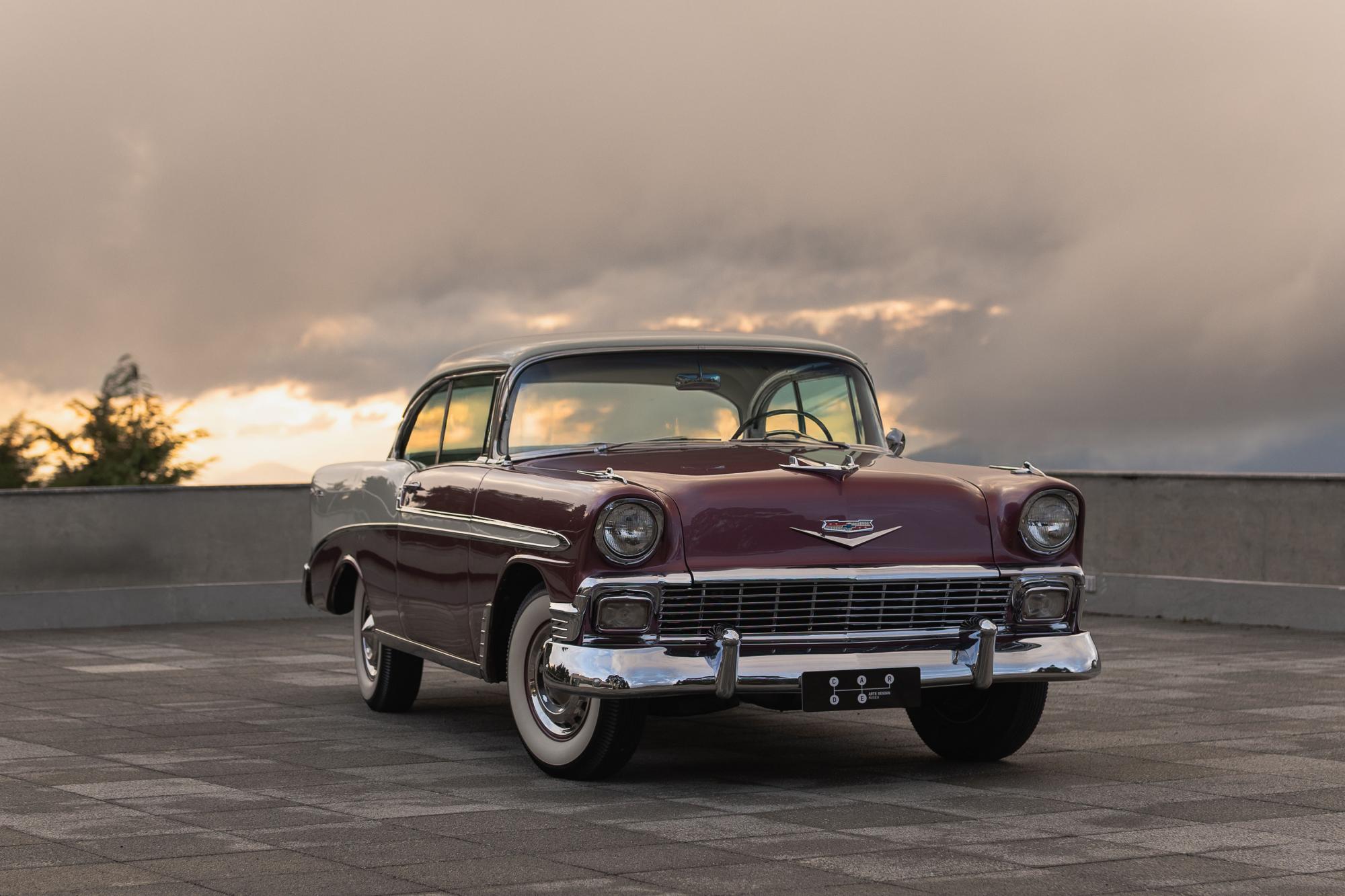 Chevrolet - Bel Air Hardtop Coupe - 1956 - Rosa e branco